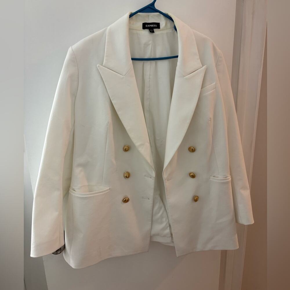 Express blazer with gold buttons - Picture 10 of 12